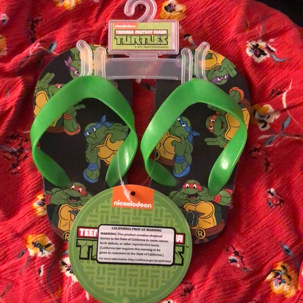 💥🐢2/$10 TMNT Sandals (NWT)🐢💥